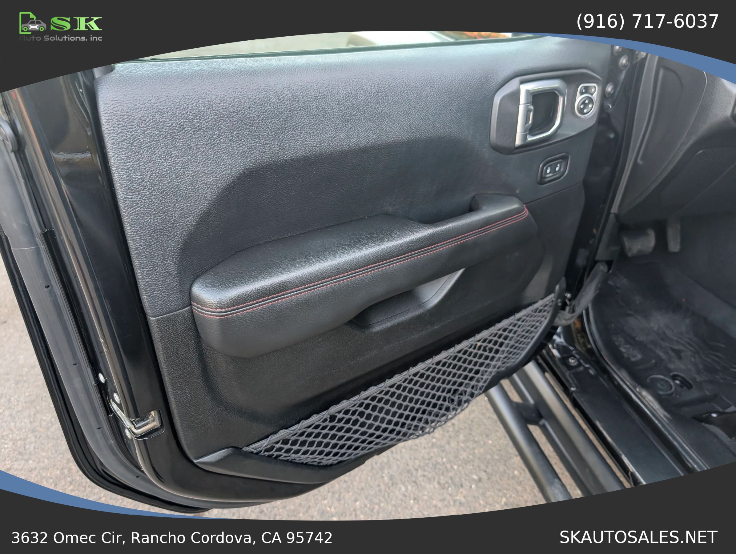 Used 2018 Jeep Wrangler Unlimited Rubicon AWD/4WD image 37