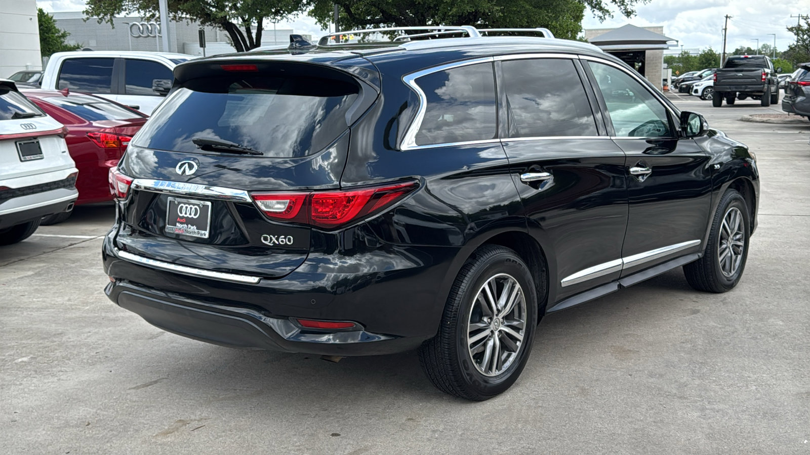 Used 2016 INFINITI QX60 AWD w/ Premium Plus Package image 7