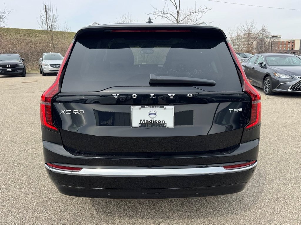 New 2026 Volvo XC90 T8 Ultra w/ Protection Package AWD/4WD image 3