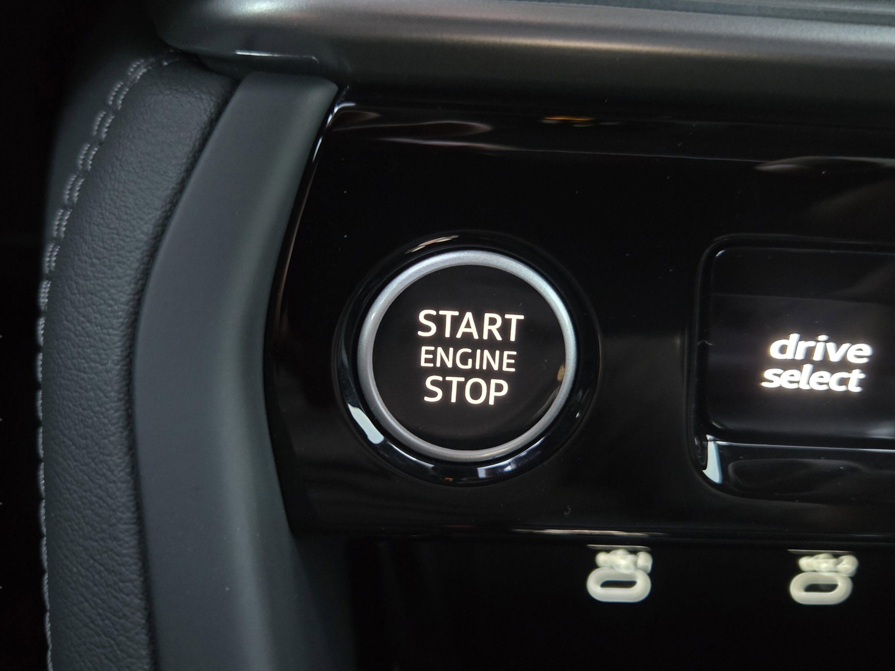 Used 2025 Audi Q5 Premium AWD/4WD image 12