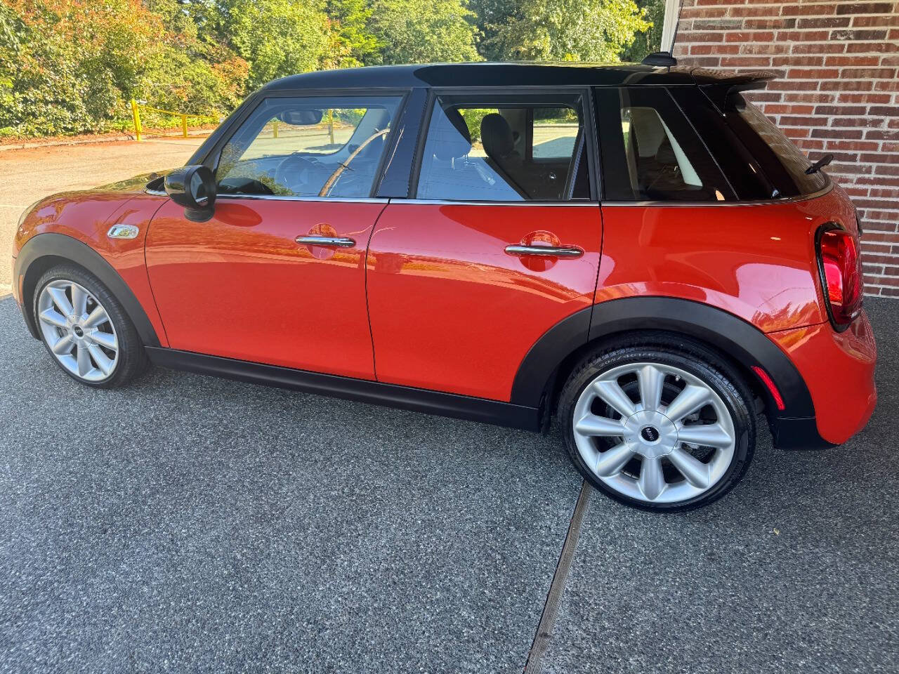 Used 2020 MINI Cooper S FWD image 5