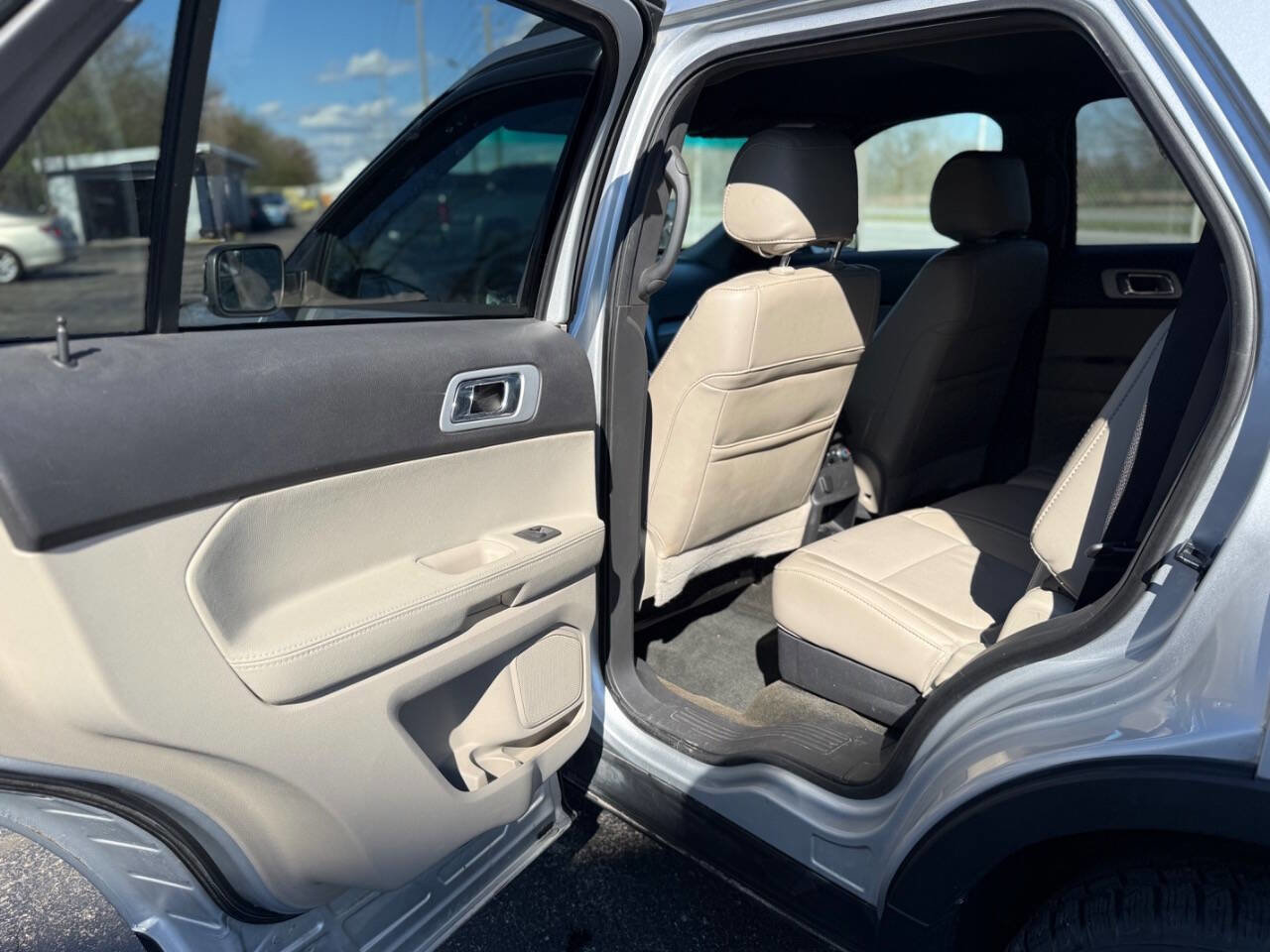 Used 2013 Ford Explorer XLT image 10