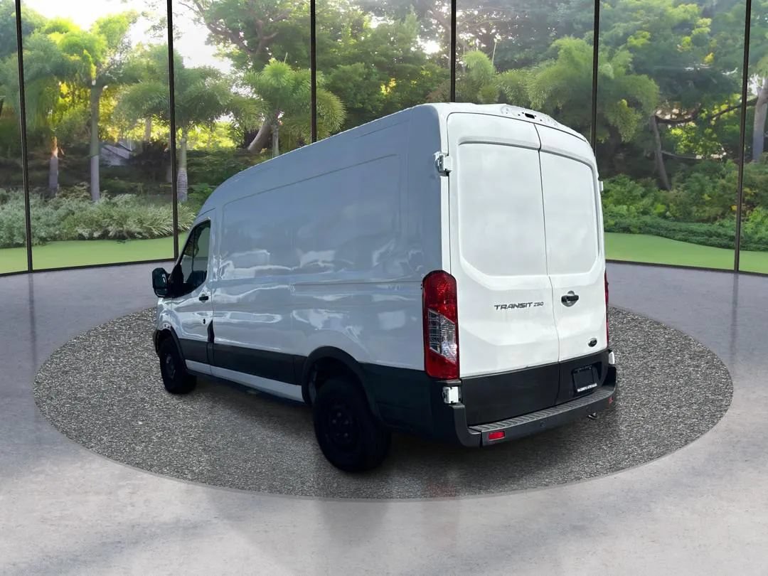 Used 2021 Ford Transit 250 Medium Roof RWD image 7