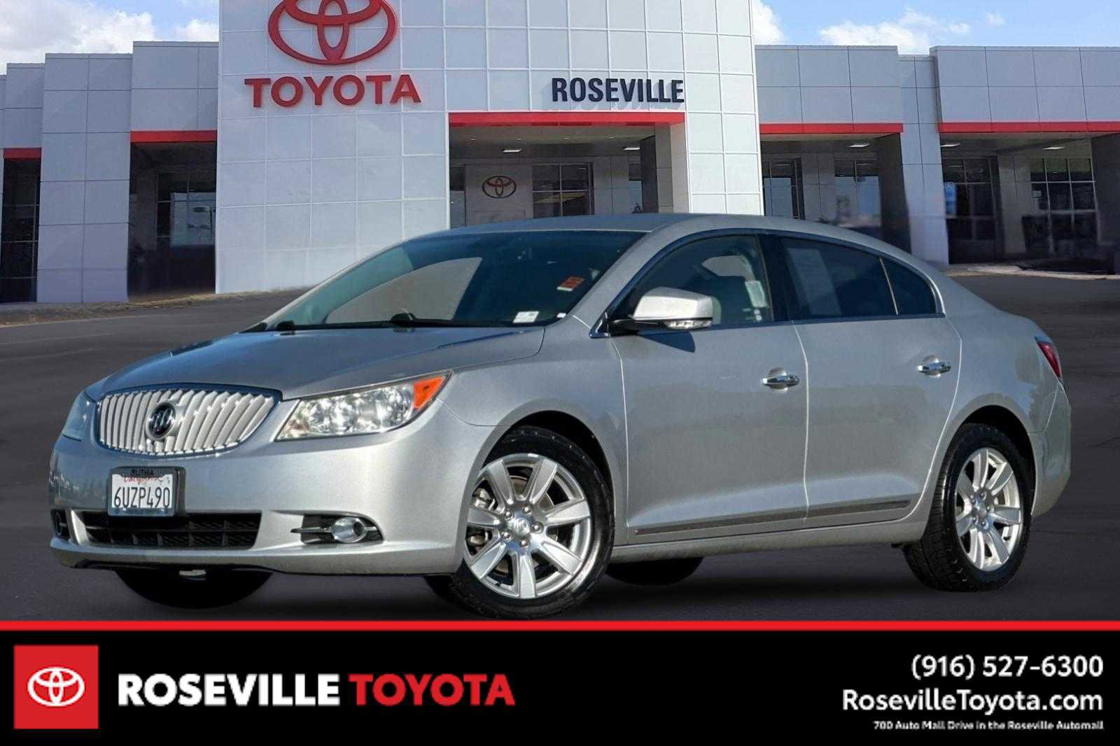 Used 2011 Buick LaCrosse CXL image 1