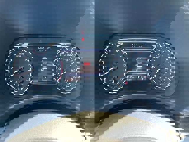 Used 2025 Nissan Sentra SR image 9