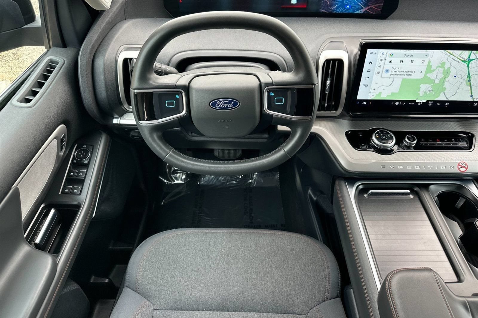 Used 2025 Ford Expedition Active AWD/4WD image 18