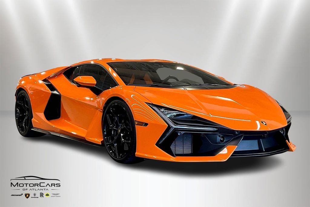 Used 2024 Lamborghini Revuelto image 2