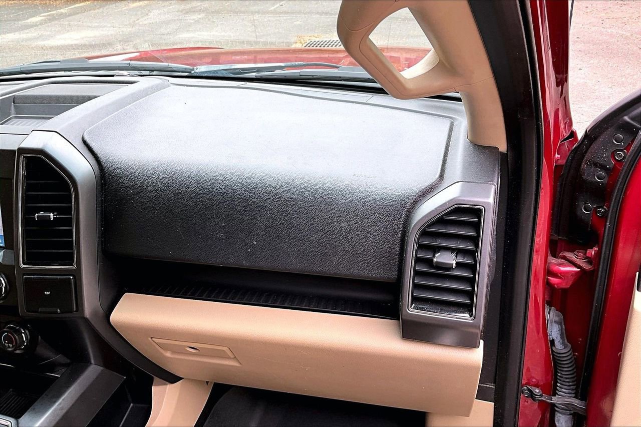 Used 2019 Ford F150 XLT w/ Equipment Group 302A Luxury image 22