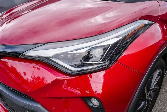 Used 2021 Toyota C-HR Limited image 7