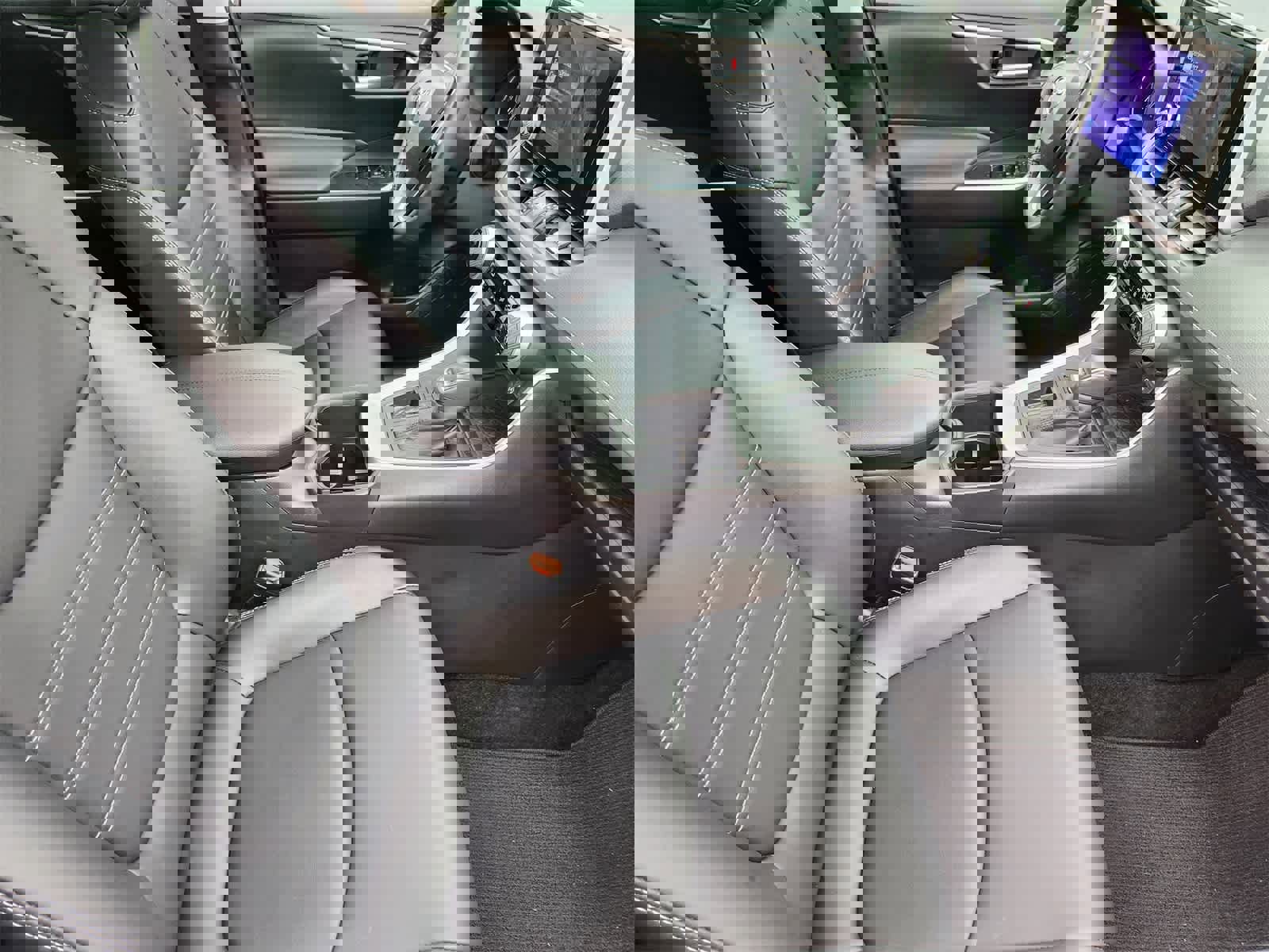 Used 2024 Toyota RAV4 XLE Premium image 13