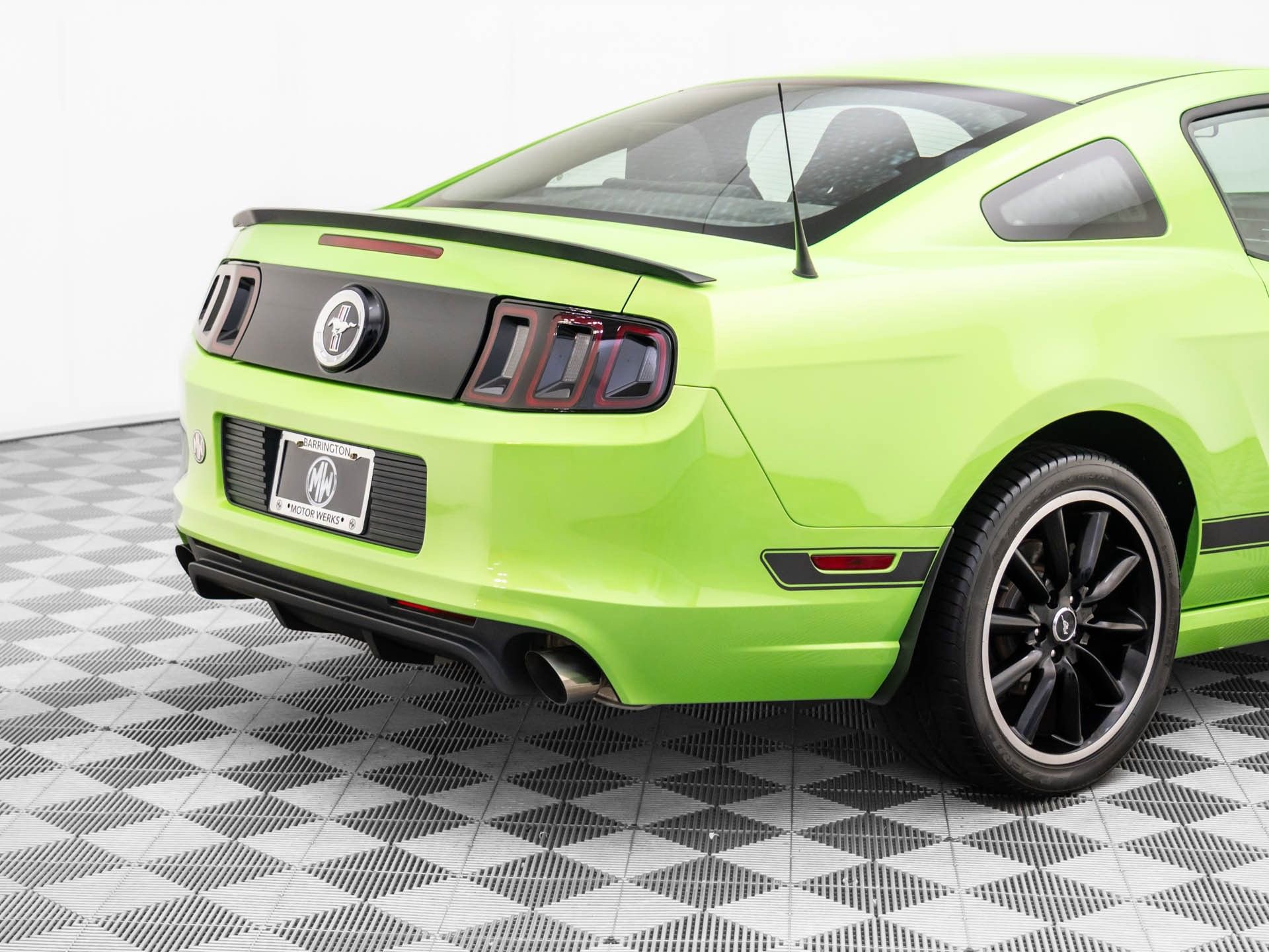Used 2013 Ford Mustang Boss 302 w/ Boss 302 Accessory Pkg image 28
