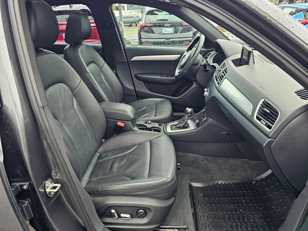 Used 2018 Audi Q3 2.0T Premium AWD/4WD image 31