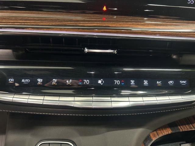Used 2024 Cadillac Escalade Premium Luxury w/ Performance Package AWD/4WD image 15