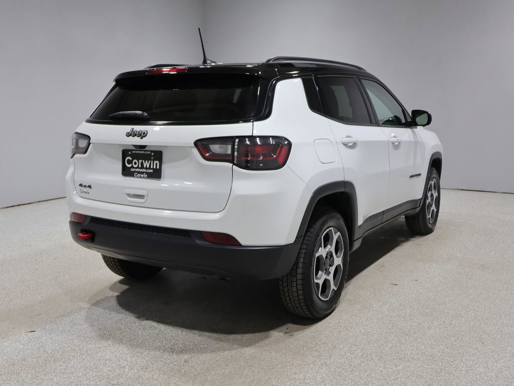 Used 2022 Jeep Compass Trailhawk w/ Trailhawk Elite Group AWD/4WD image 2