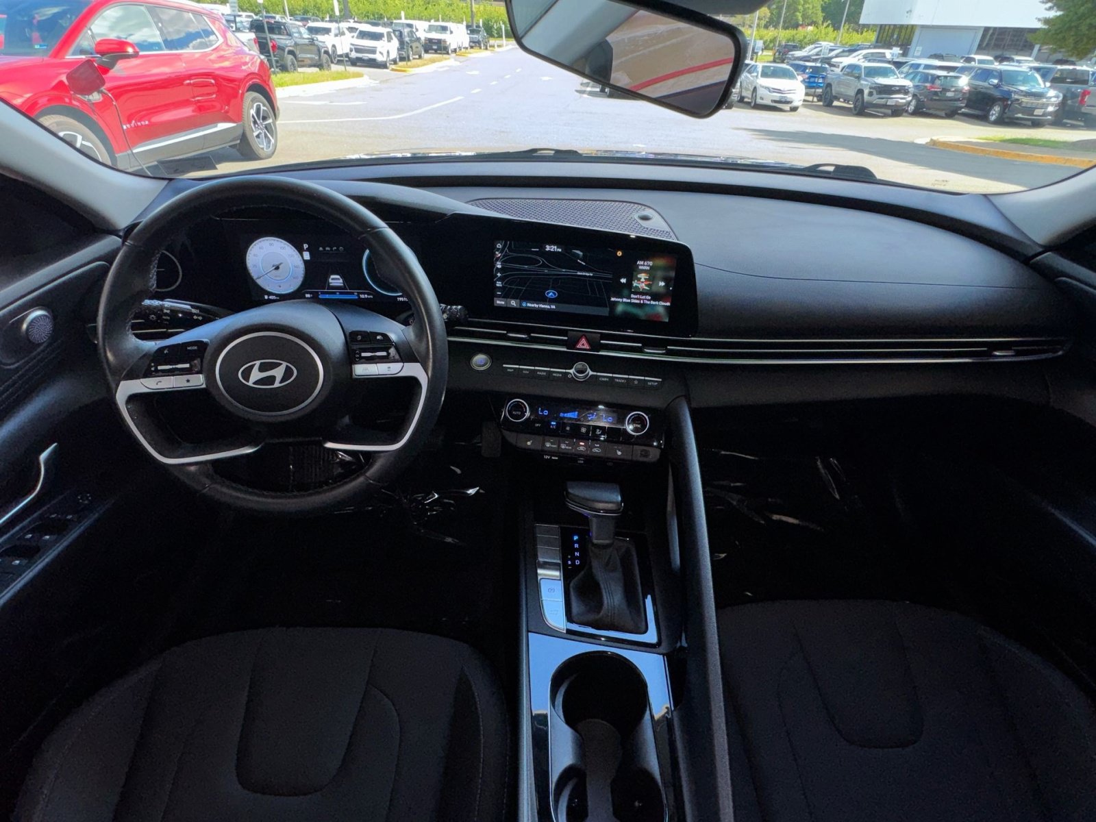 Used 2024 Hyundai Elantra SEL w/ Convenience Package FWD image 23