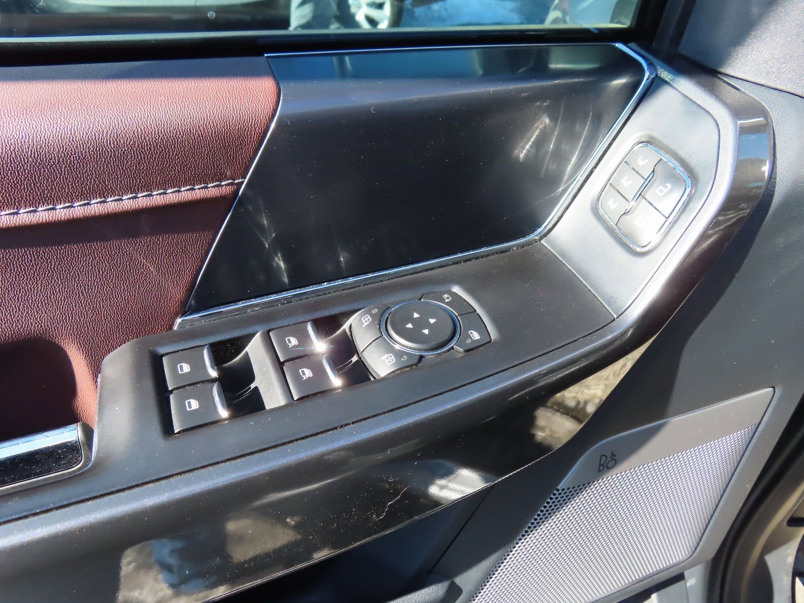 Used 2021 Ford F150 Lariat image 14