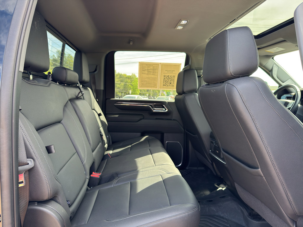 Used 2024 Chevrolet Silverado 2500 LTZ w/ LTZ Plus Package image 17