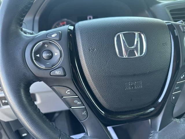 Used 2017 Honda Pilot Touring image 21