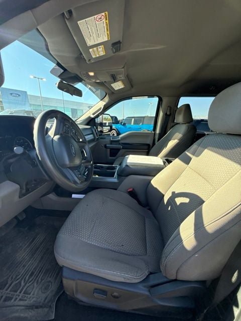 Used 2022 Ford F350 XLT w/ XLT Premium Package AWD/4WD image 15