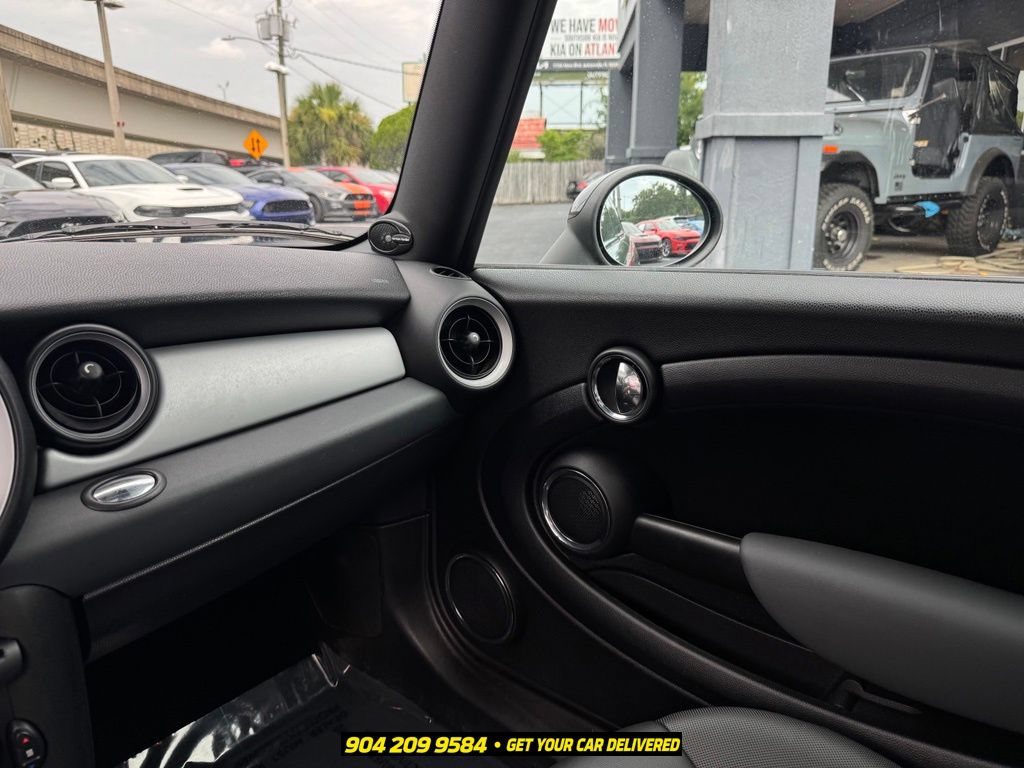 Used 2011 MINI Cooper Clubman FWD image 17