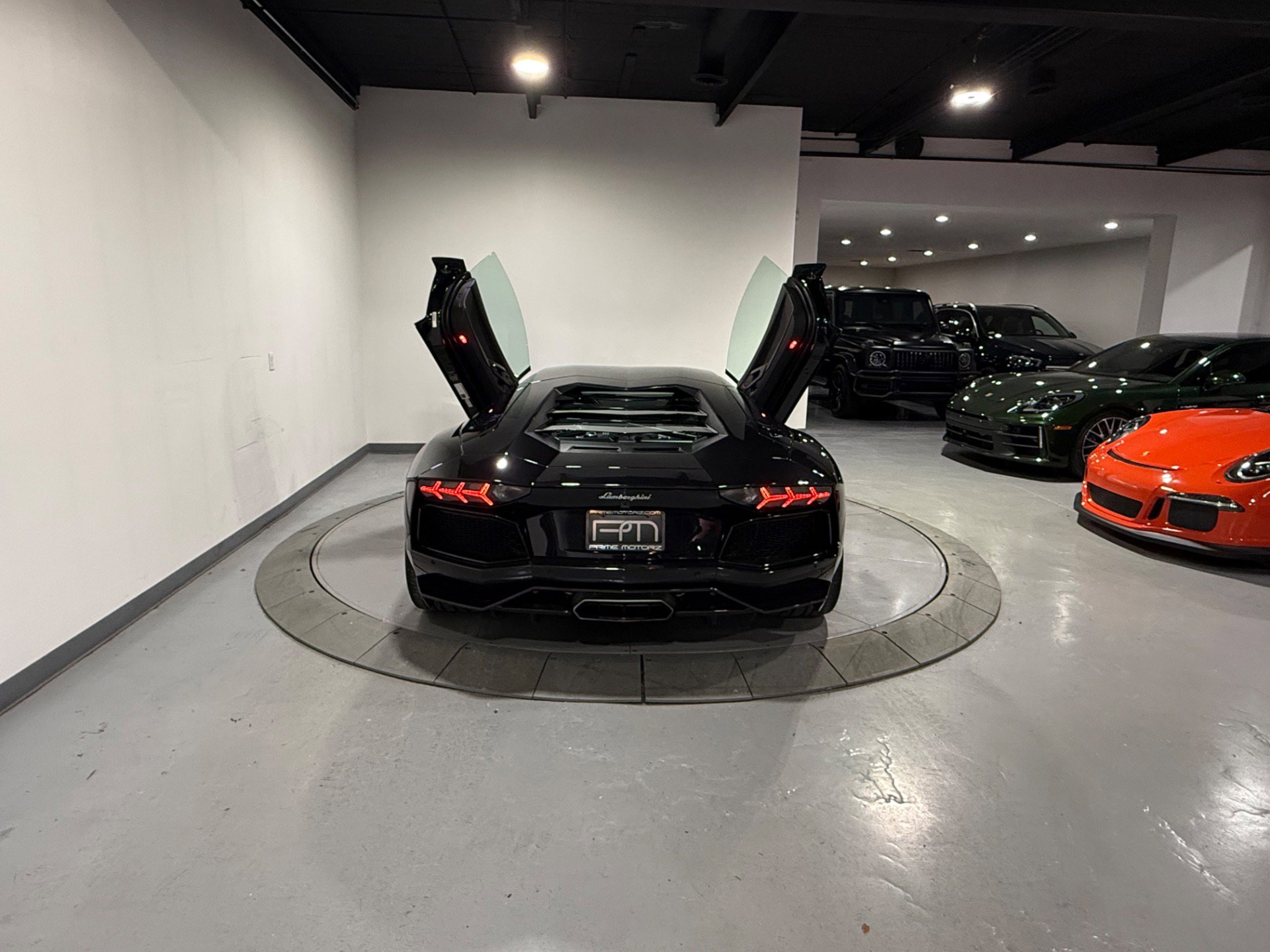 Used 2014 Lamborghini Aventador LP 700-4 image 32