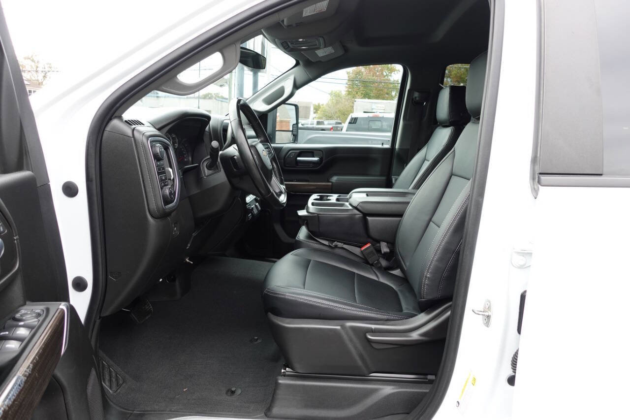 Used 2023 Chevrolet Silverado 2500 LT w/ Snow Plow Prep/Camper Package image 16