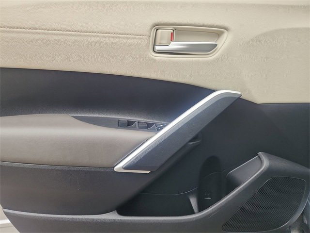 Used 2023 Toyota Corolla Cross XLE image 22