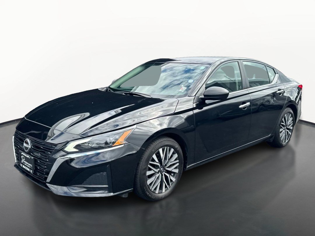 Used 2024 Nissan Altima 2.5 SV FWD image 7