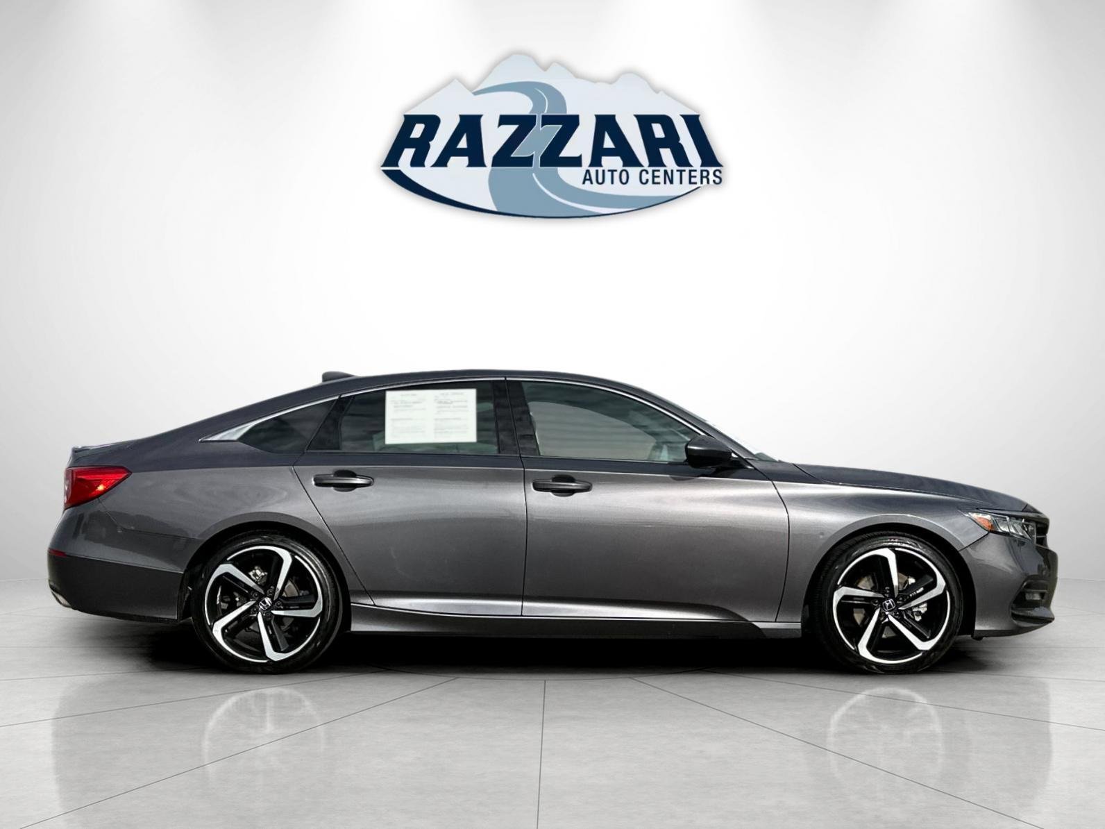 Used 2019 Honda Accord Sport image 2