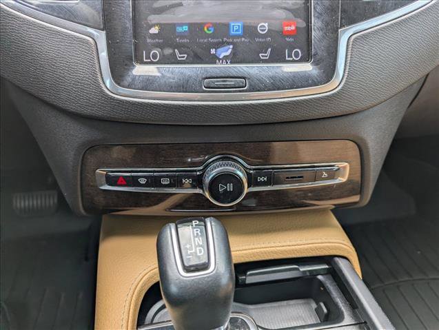 Used 2018 Volvo XC90 T6 Momentum w/ Convenience Package AWD/4WD image 19