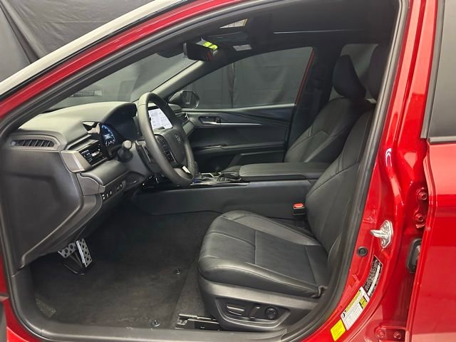Used 2025 Toyota Camry XSE FWD image 21