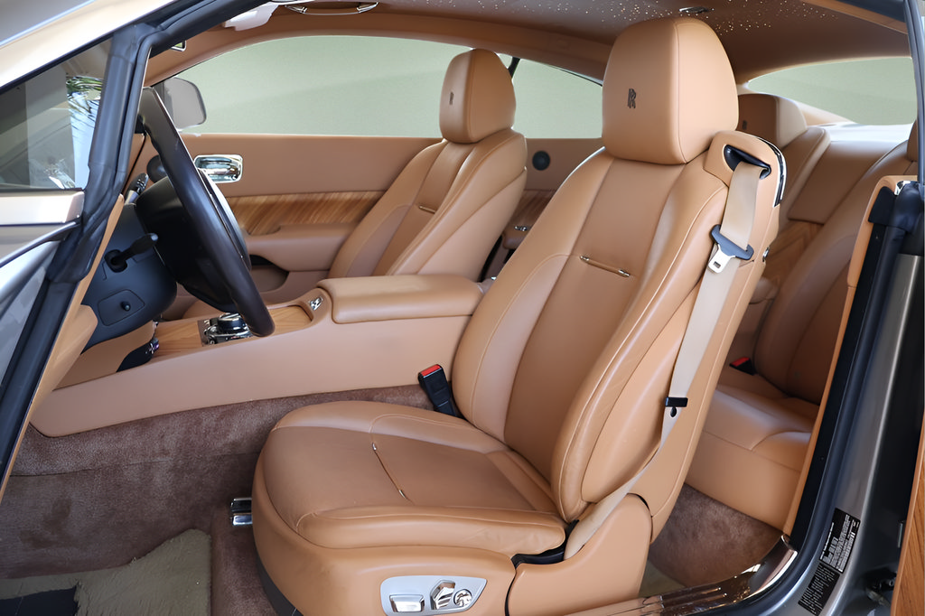 Used 2016 Rolls-Royce Wraith RWD image 14