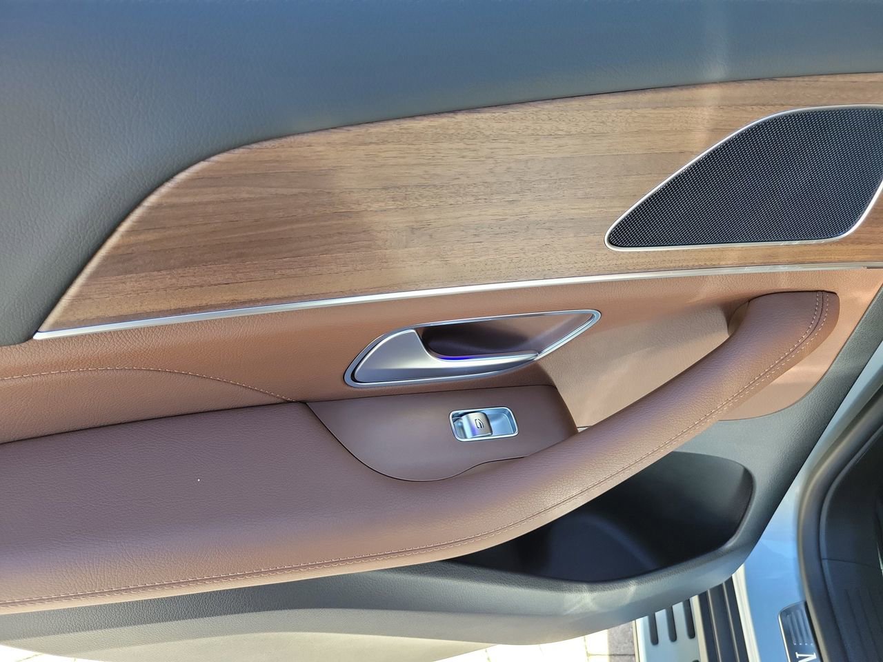 New 2026 Mercedes-Benz GLE 450e 4MATIC image 10