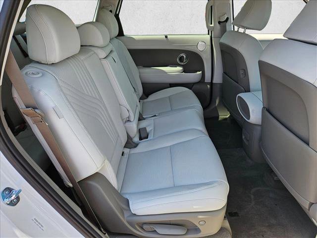 Used 2026 Hyundai Palisade SEL FWD image 24