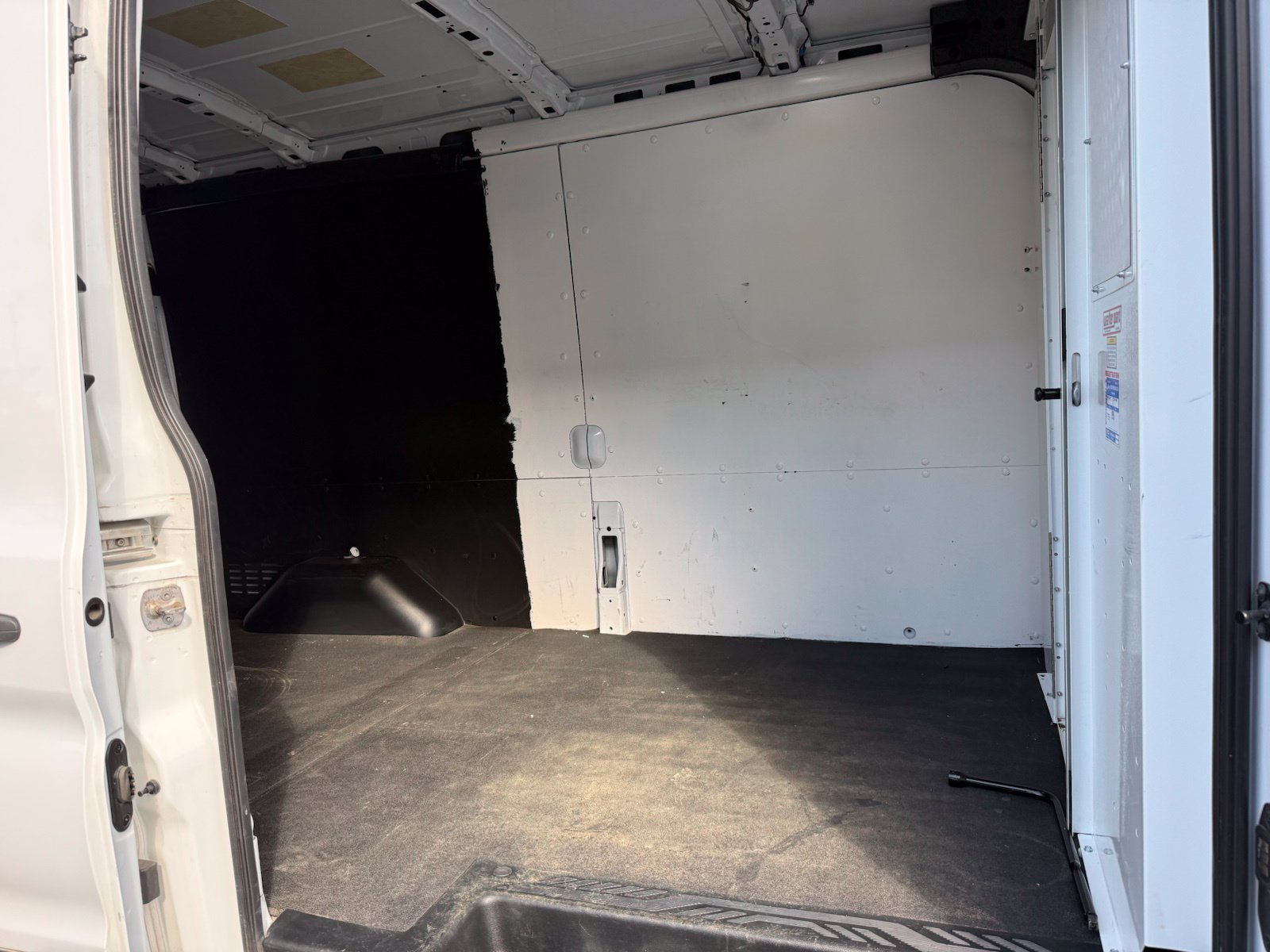 Used 2023 Ford Transit 250 Medium Roof AWD w/ Load Area Protection Package image 32