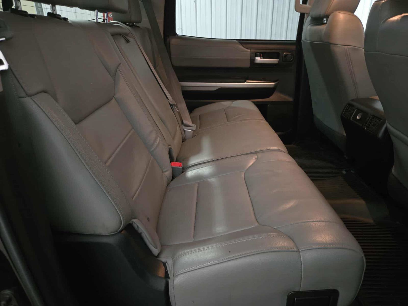 Used 2014 Toyota Tundra Limited w/ Limited Premium Package image 21