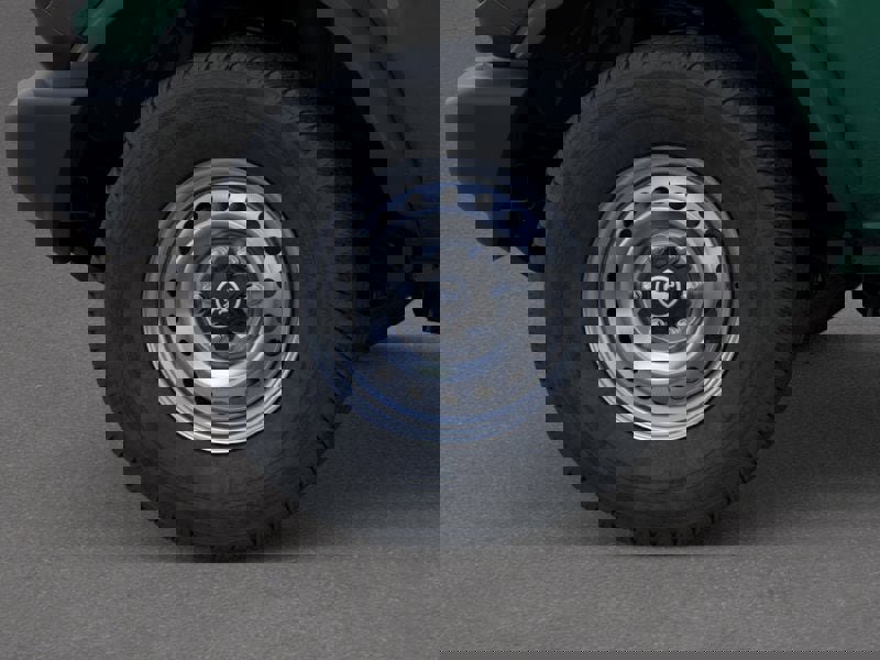 New 2025 Ford Bronco 4-Door image 21