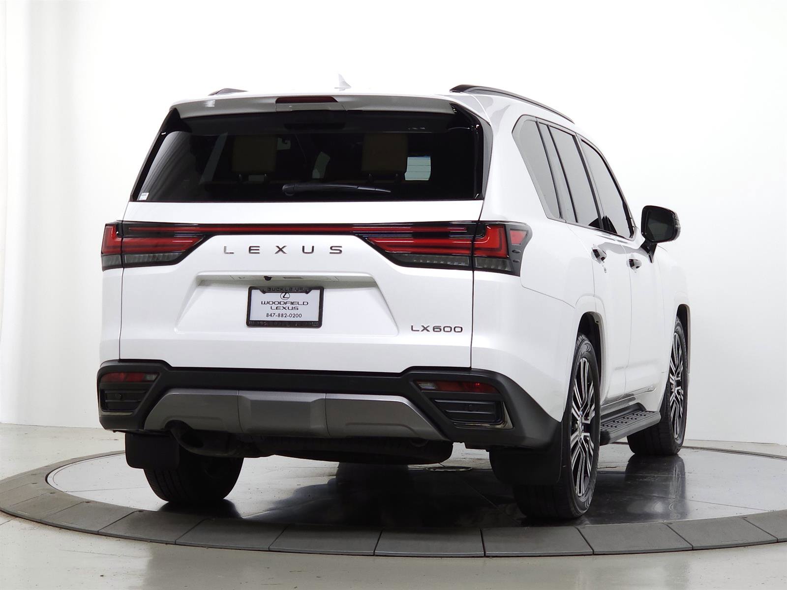Used 2023 Lexus LX 600 4WD w/ Appearance Package image 12