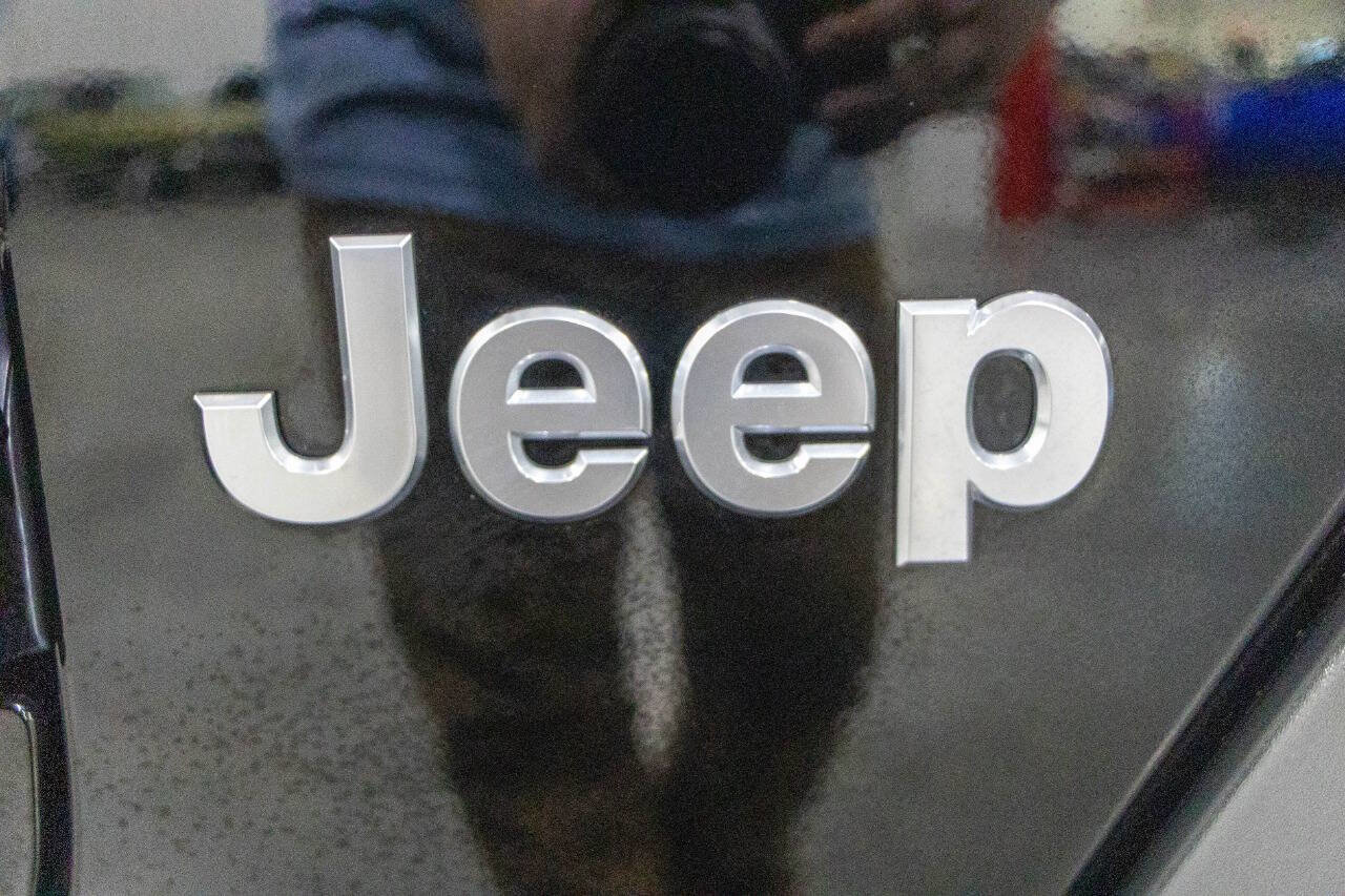 Used 2020 Jeep Wrangler Unlimited Sport S image 24