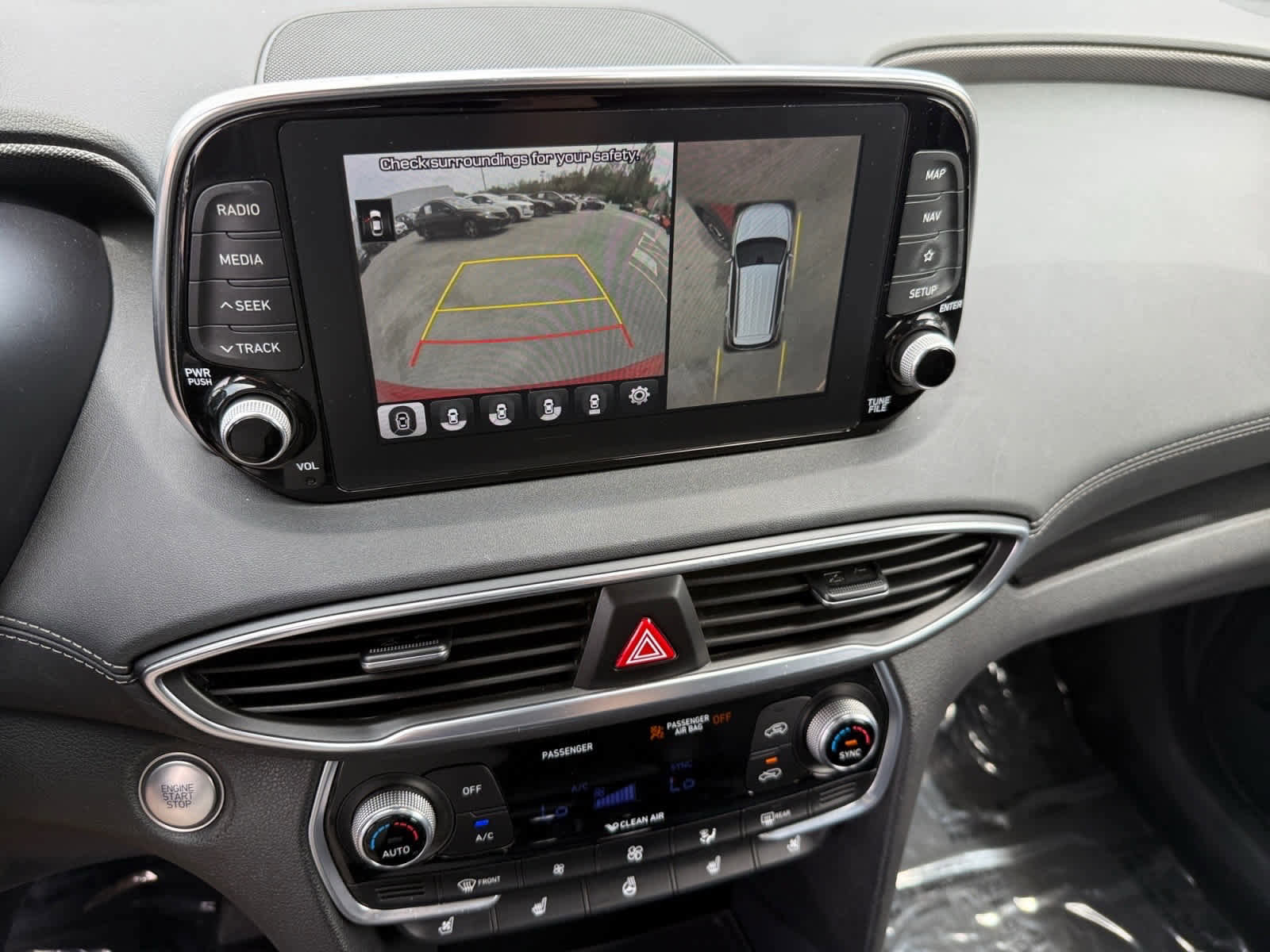 Used 2019 Hyundai Santa Fe FWD image 19