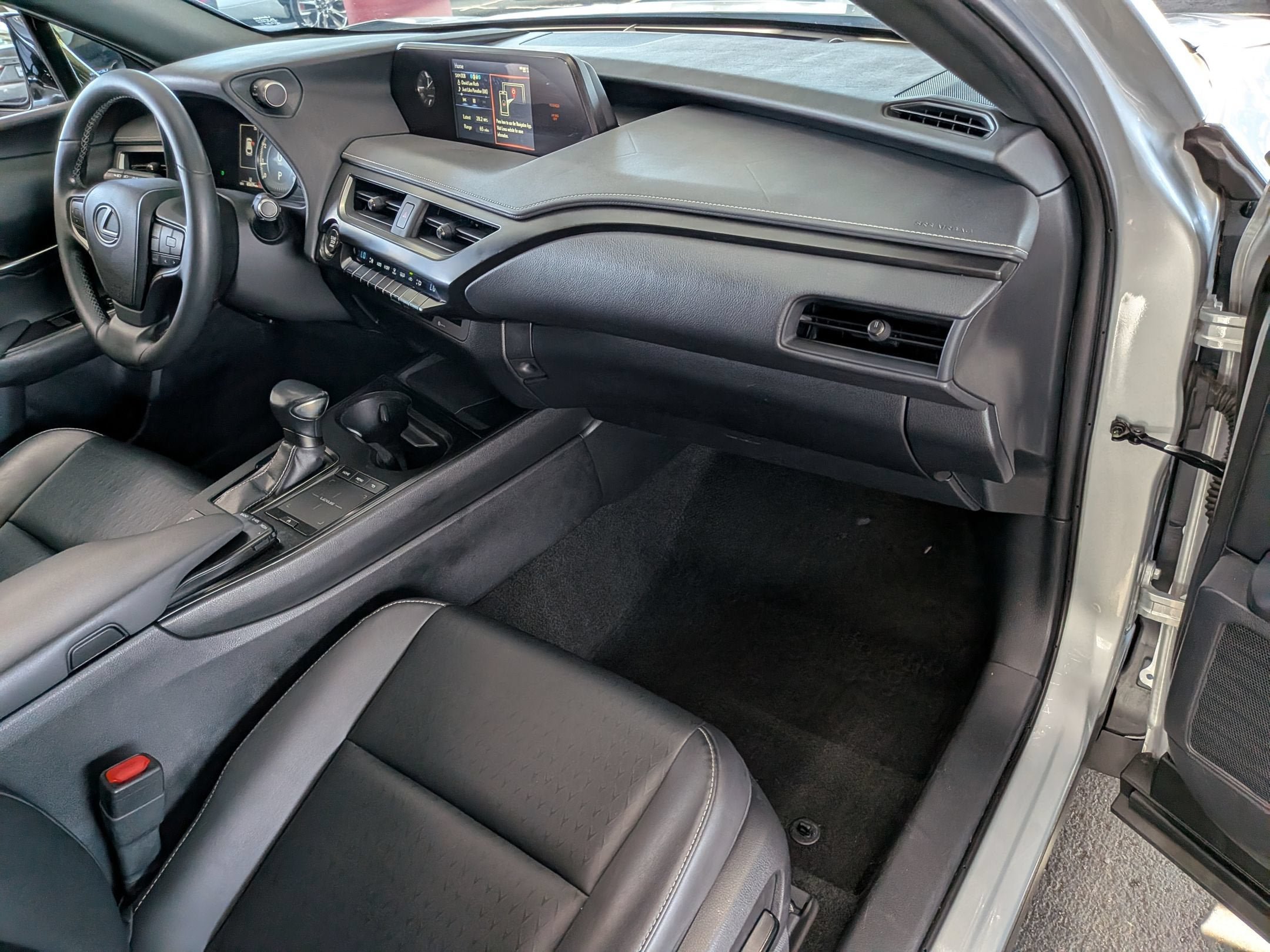 Used 2020 Lexus UX 200 w/ Accessory Package FWD image 35