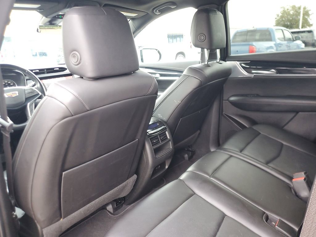 Used 2024 Cadillac XT5 Premium Luxury image 10