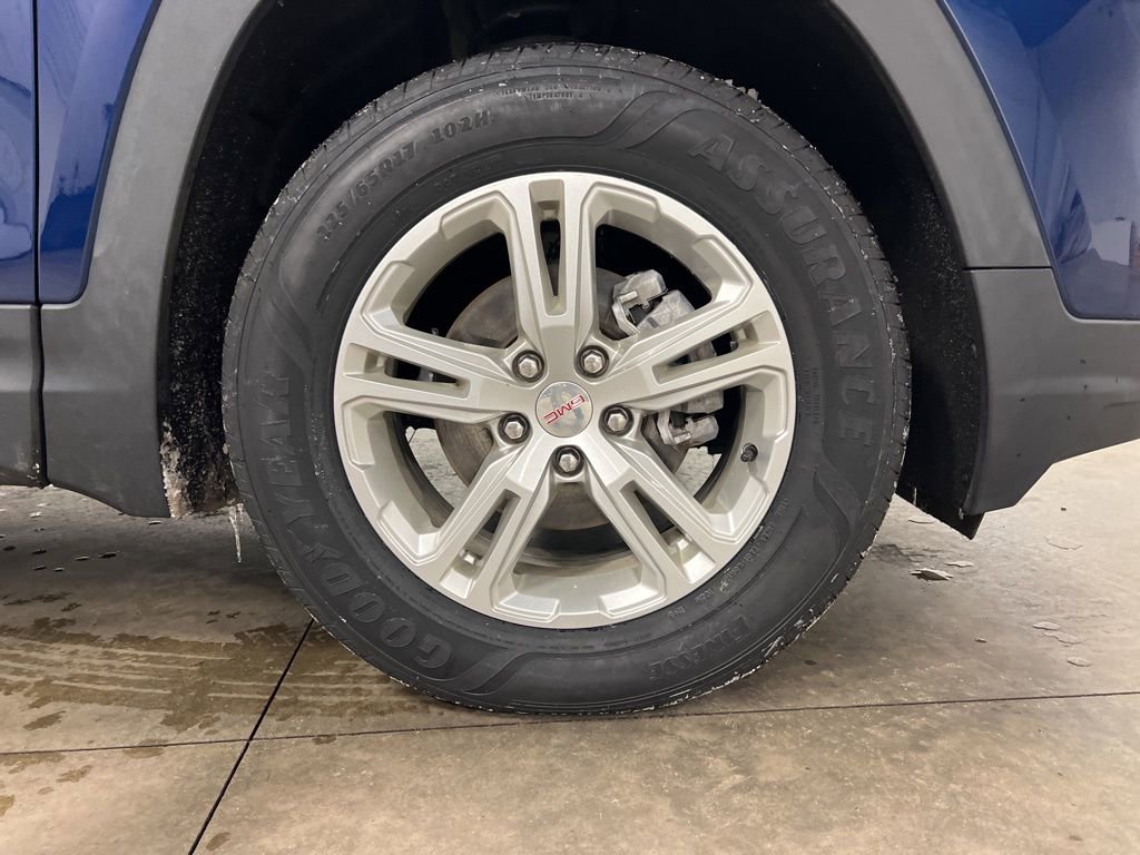 Certified 2022 GMC Terrain SLE w/ Driver Convenience Package image 18