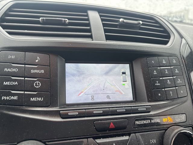 Used 2019 Ford Explorer XLT image 12