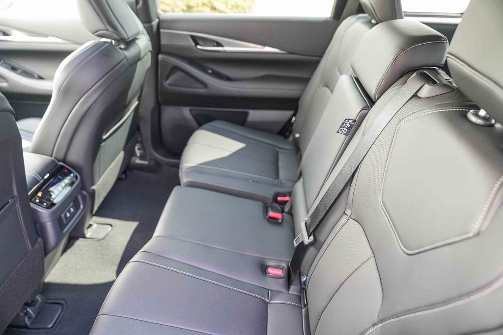 Certified 2026 INFINITI QX60 Pure w/ Cargo Package FWD image 16