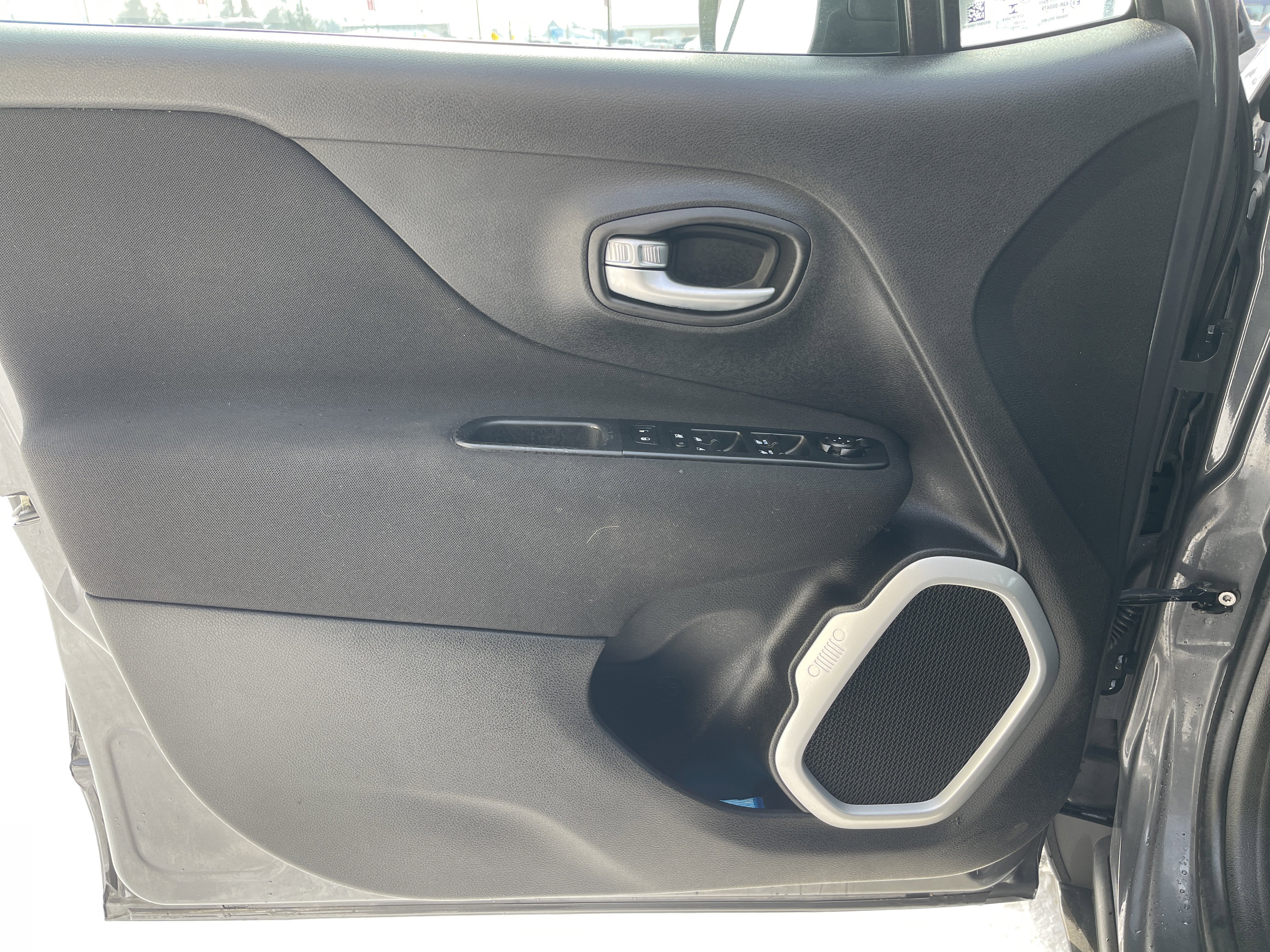 Used 2021 Jeep Renegade Sport w/ Sport Appearance Group image 13