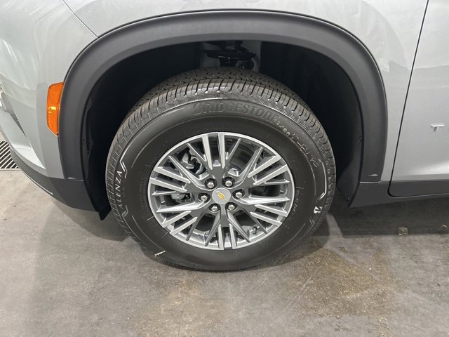 New 2026 Chevrolet Traverse LT w/ Driver Confidence Package image 8