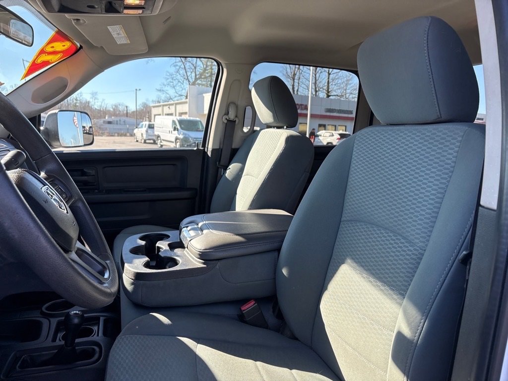 Used 2018 RAM 2500 Tradesman w/ Chrome Appearance Group image 26