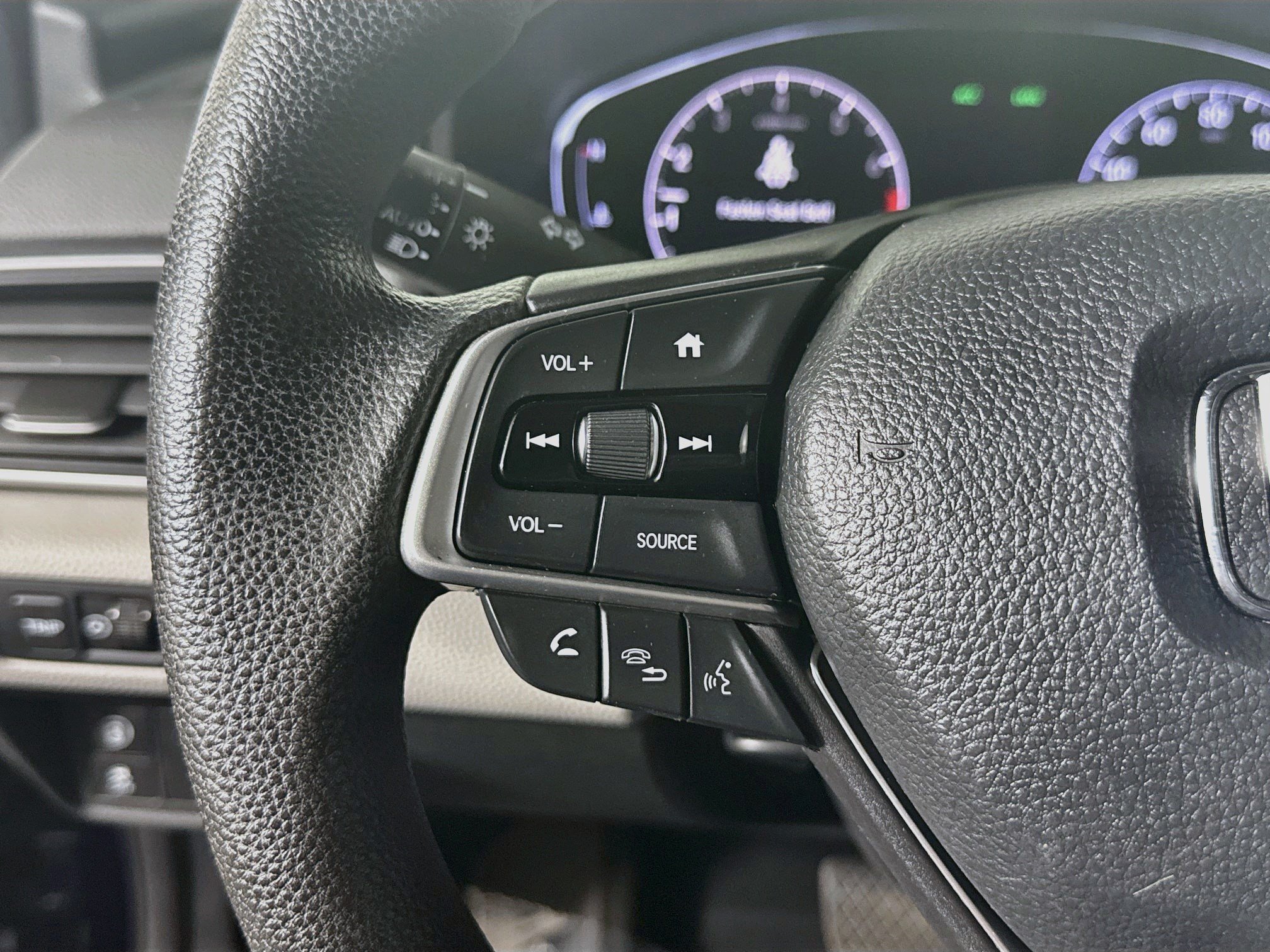 Used 2019 Honda Accord LX image 14