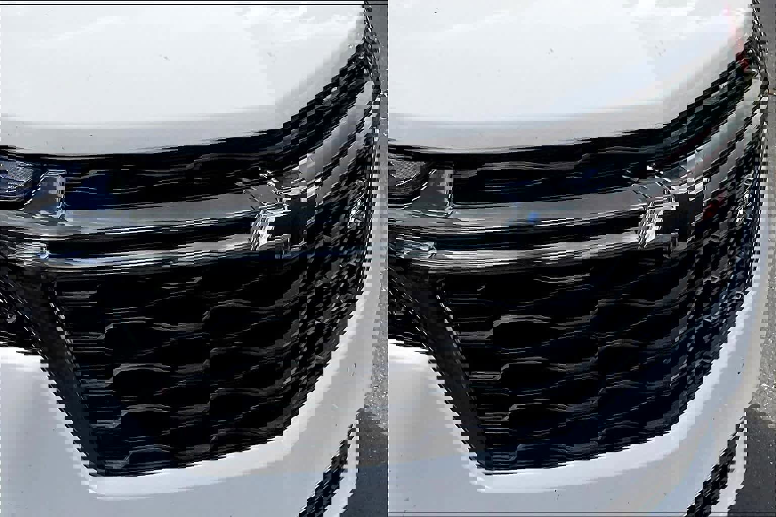 Used 2023 Chevrolet Equinox RS w/ RS Leather Package image 29